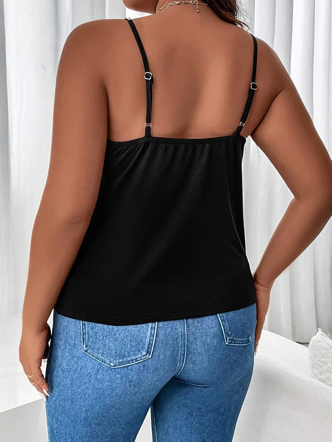 WDIRARA Women's Plus Size Rhinestone Crisscross Spaghetti Strap Cami Top